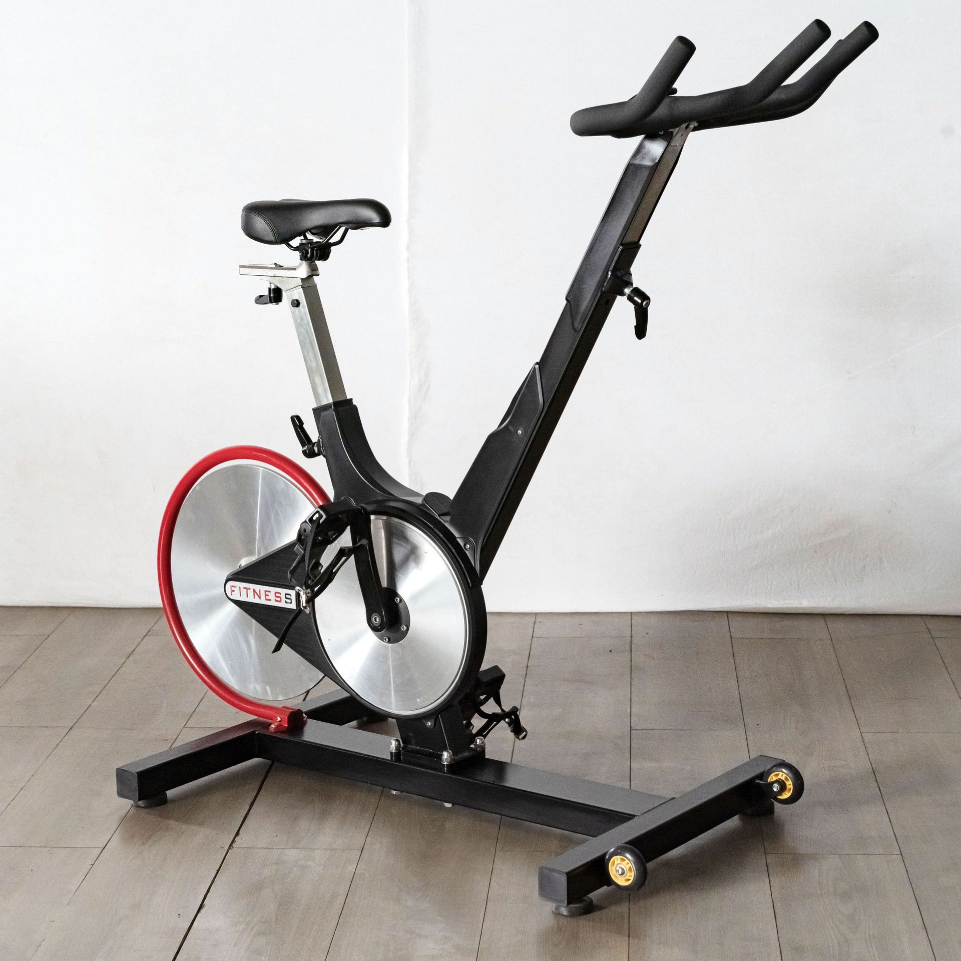 Rower treningowy do ćwiczeń w  – Exercise Bike Magnetic Resistance recenzja i cena